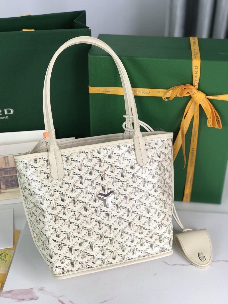 Goyard Shopping Bags